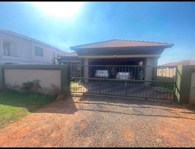 3 BEDROOM HOUSE FOR SALE IN MINERALIA